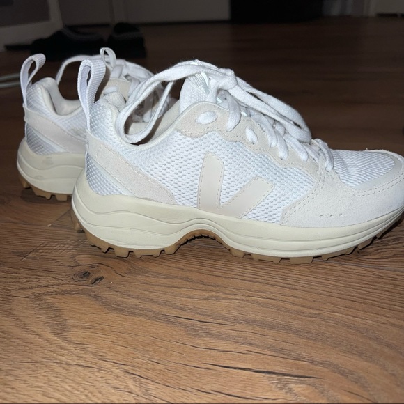 Veja Shoes - Veja Venturi